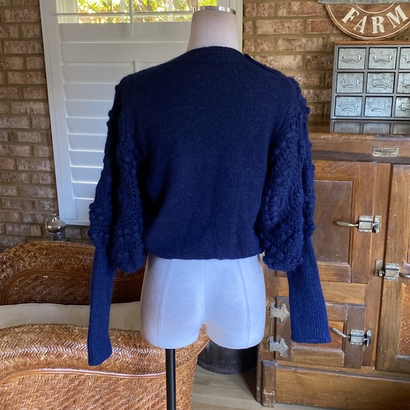STELLA PARDO SWEATER FIORELLA HAND KNIT CROCHET SLEEVES NAVY MEDIUM EXCELLENT - Picture 5 of 8